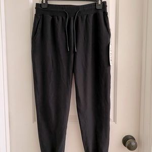 Vuori mesh joggers. Size XS